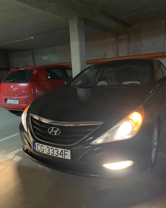 Hyundai Sonata cena 33000 przebieg: 225000, rok produkcji 2010 z Wrocław małe 379